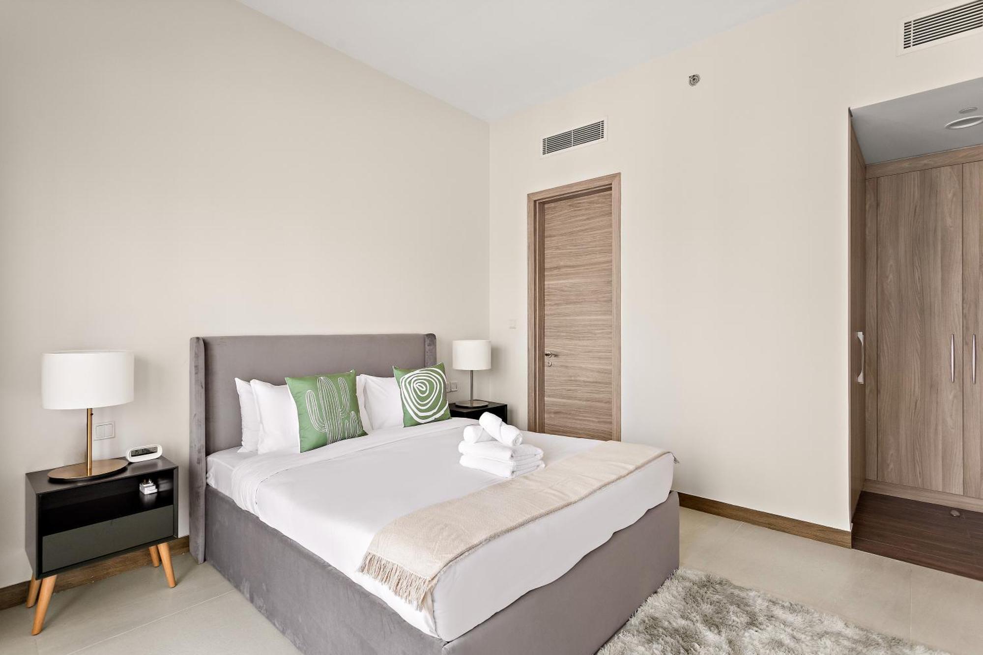 Apartment Canal View 1br W Spa, Sauna, Pool & Gym